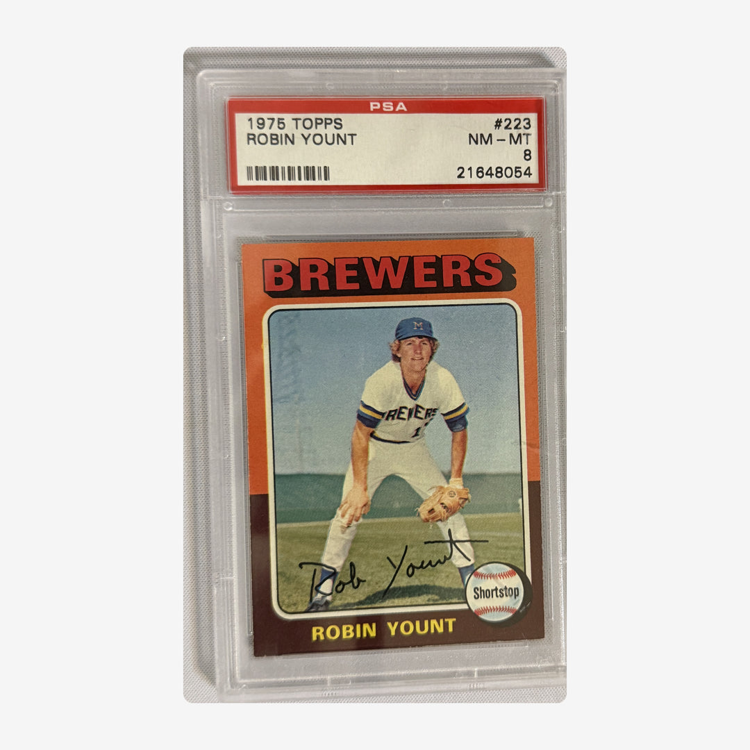 Front of 1975 Topps Robin Yount Rookie #223 PSA 8, PSA certification 21648054
