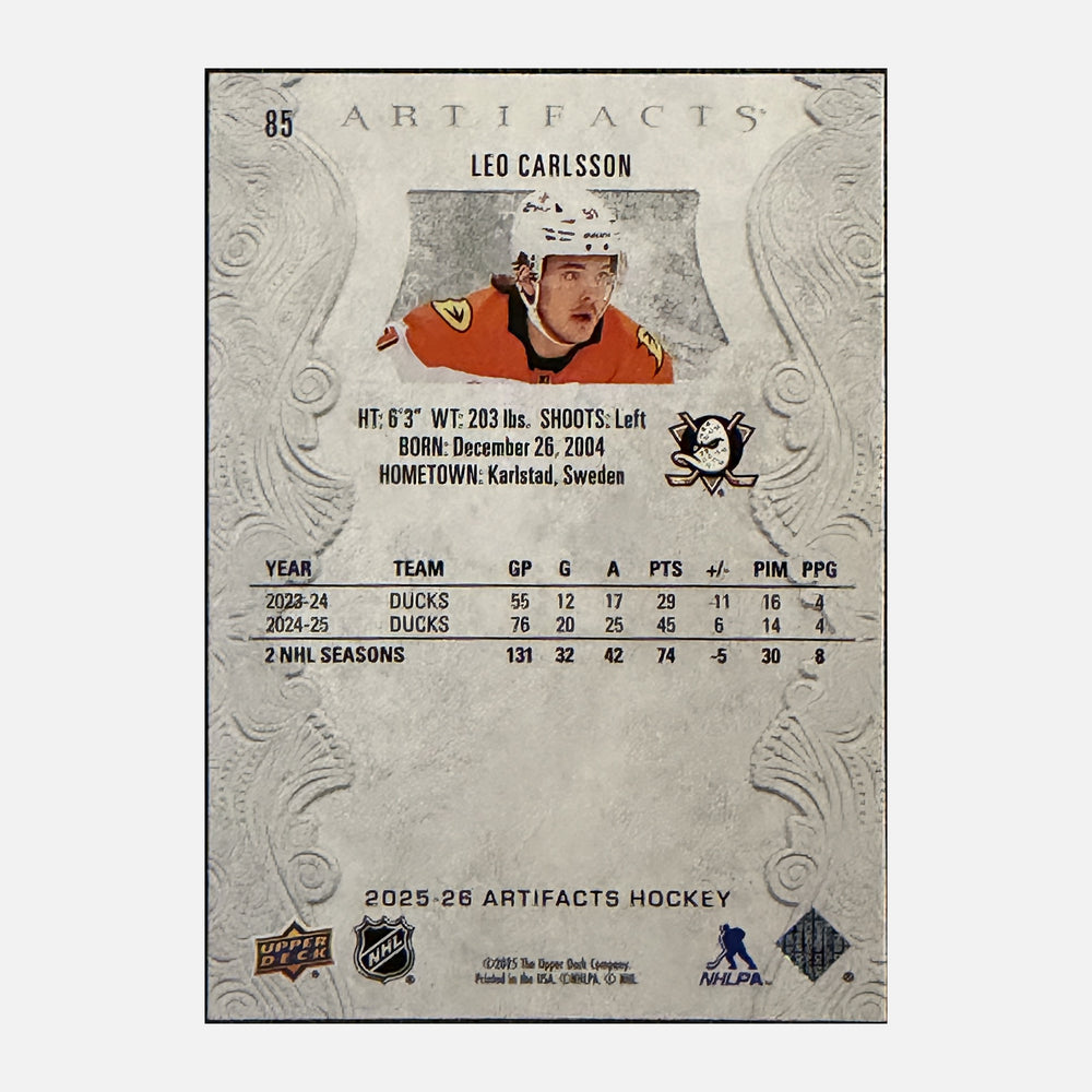 Back of 2025-26 Artifacts Leo Carlsson #85